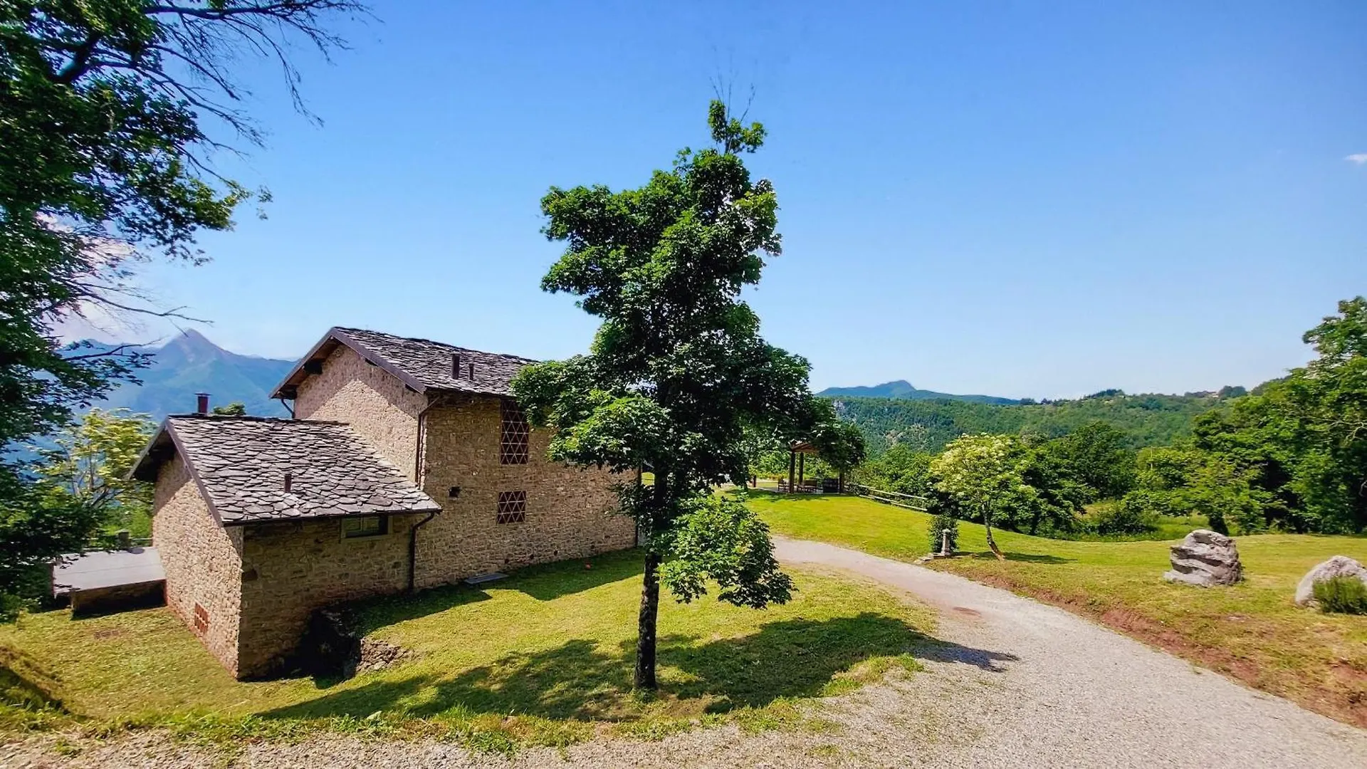 Il Pradicciolo Agriturismo Castelnuovo di Garfagnana 0*,